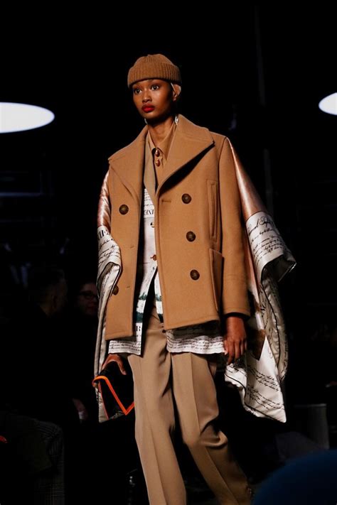 burberry vogue aw19|Altro.